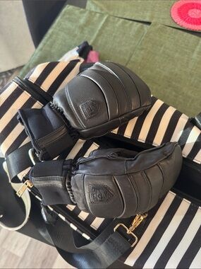 Beautiful Black Leather Hestra Ski Gloves